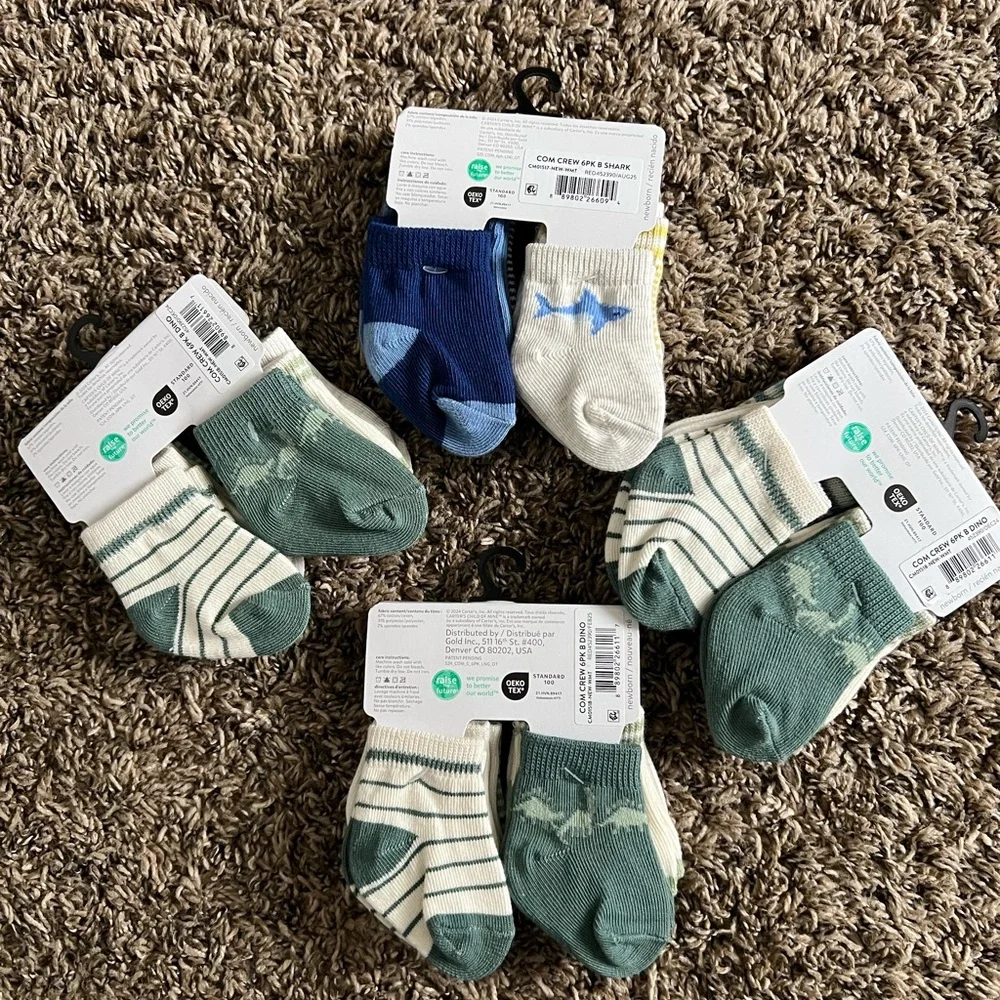 Carter's Newborn Sock 5‑Pack in White, Blue, Green - Picture 4 of 4